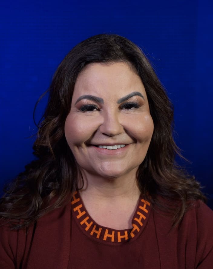 Francine Mendonça - LondonHelp4U